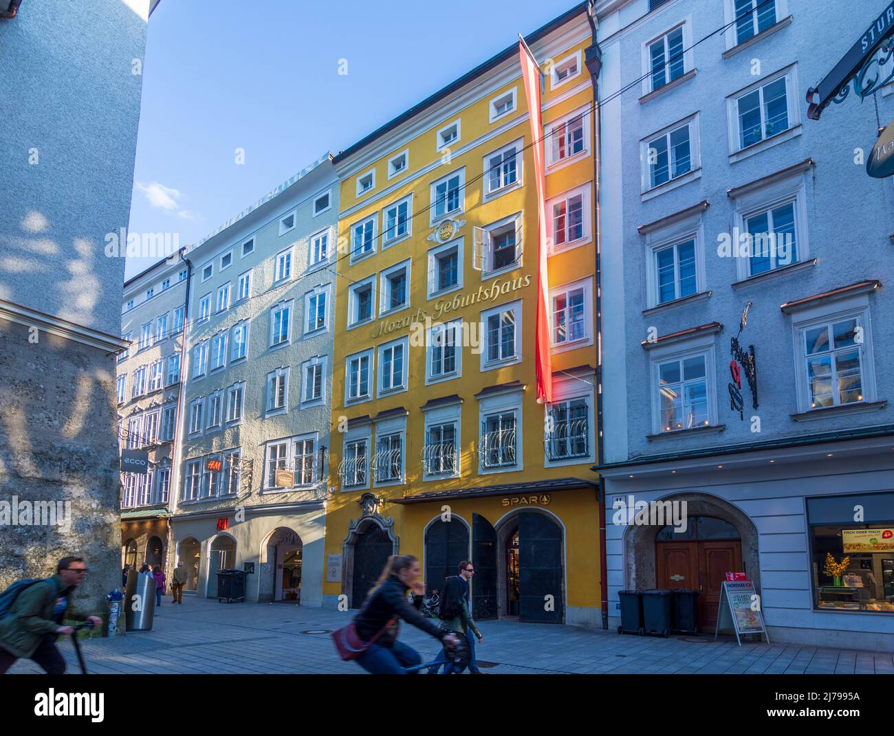 Salzburg Mozart's birthplace (Mozarts Geburtshaus or Hagenauerhaus) at