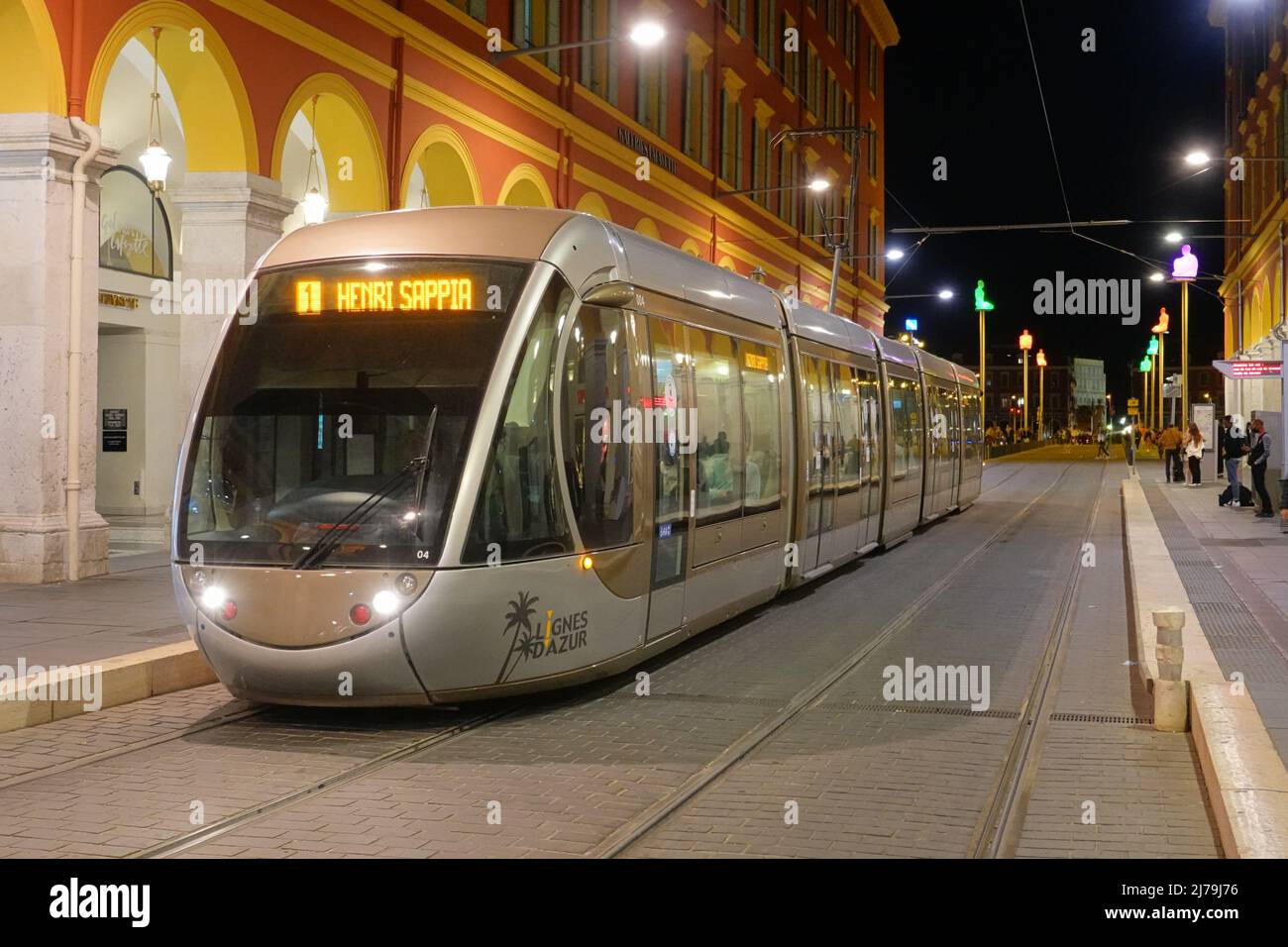 Nizza, moderne Straßenbahn, Linie 1 // Nice, Modern Tramway, Line 1