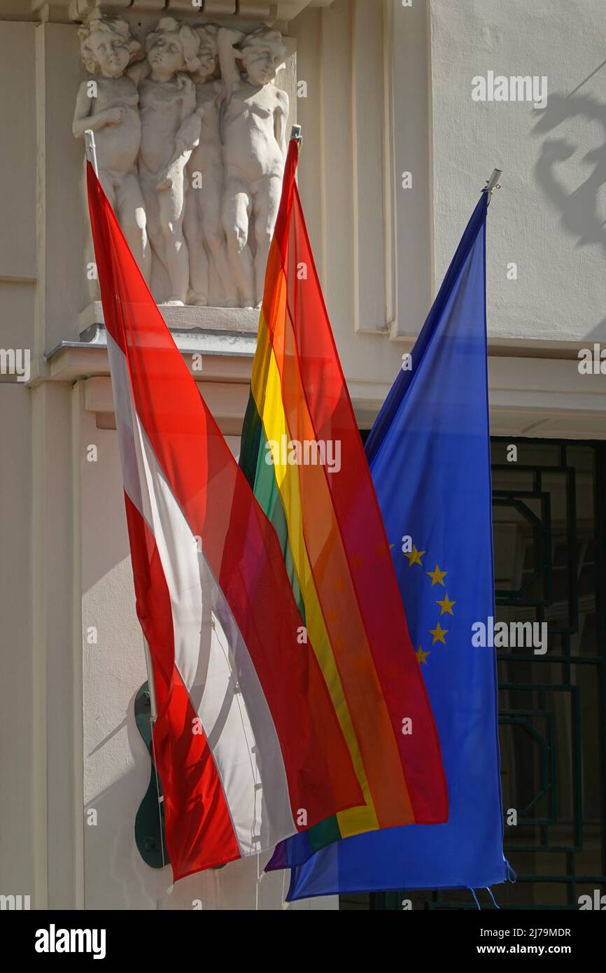 Symbolbild Flagge Österreich, Europs, Rainbow // Symbol Flag Austria, Europe, Rainbow Stock Photo