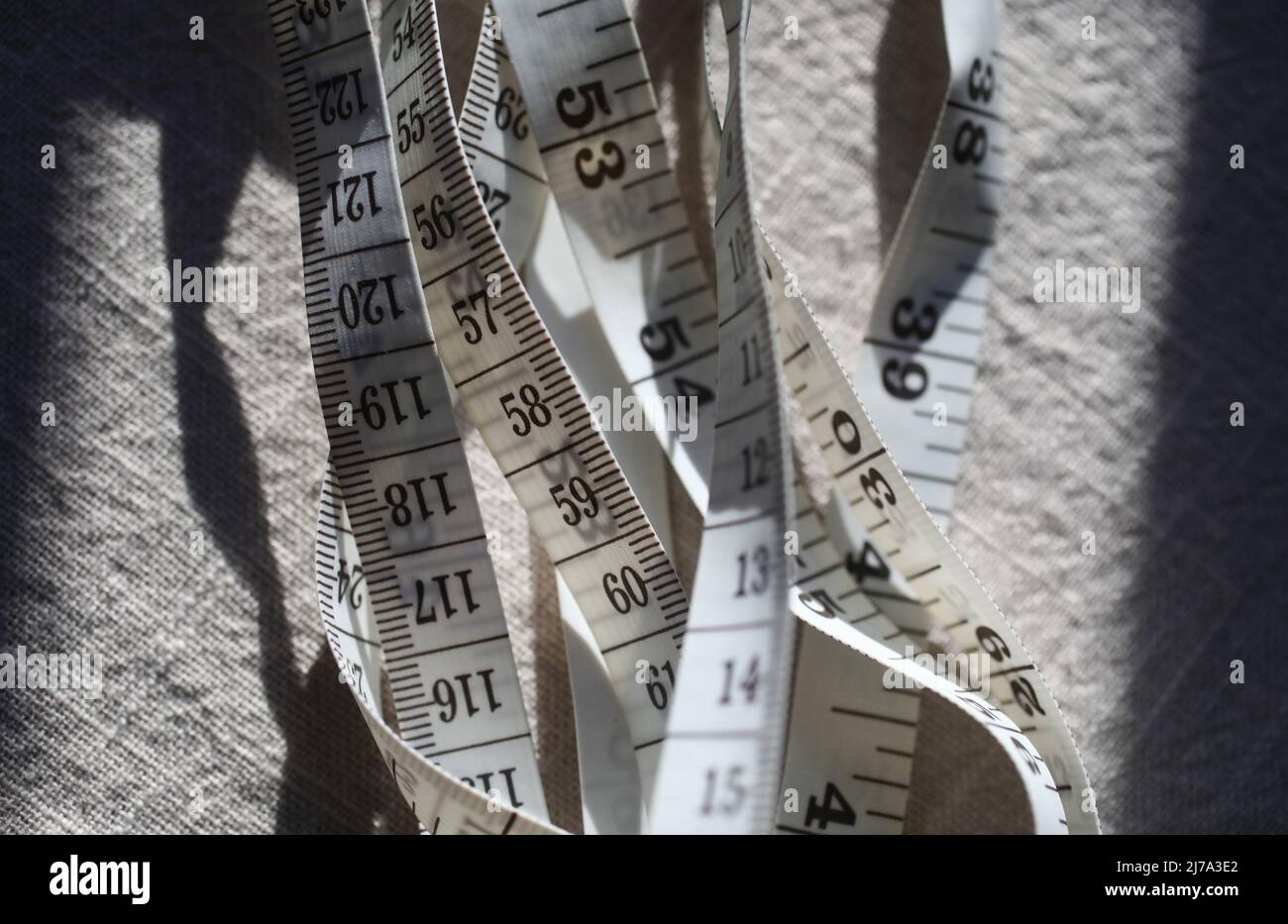 9 10/12ft Measuring Tape Measure Body Tailor Fibreglass 118 1/8in x 0  13/16in