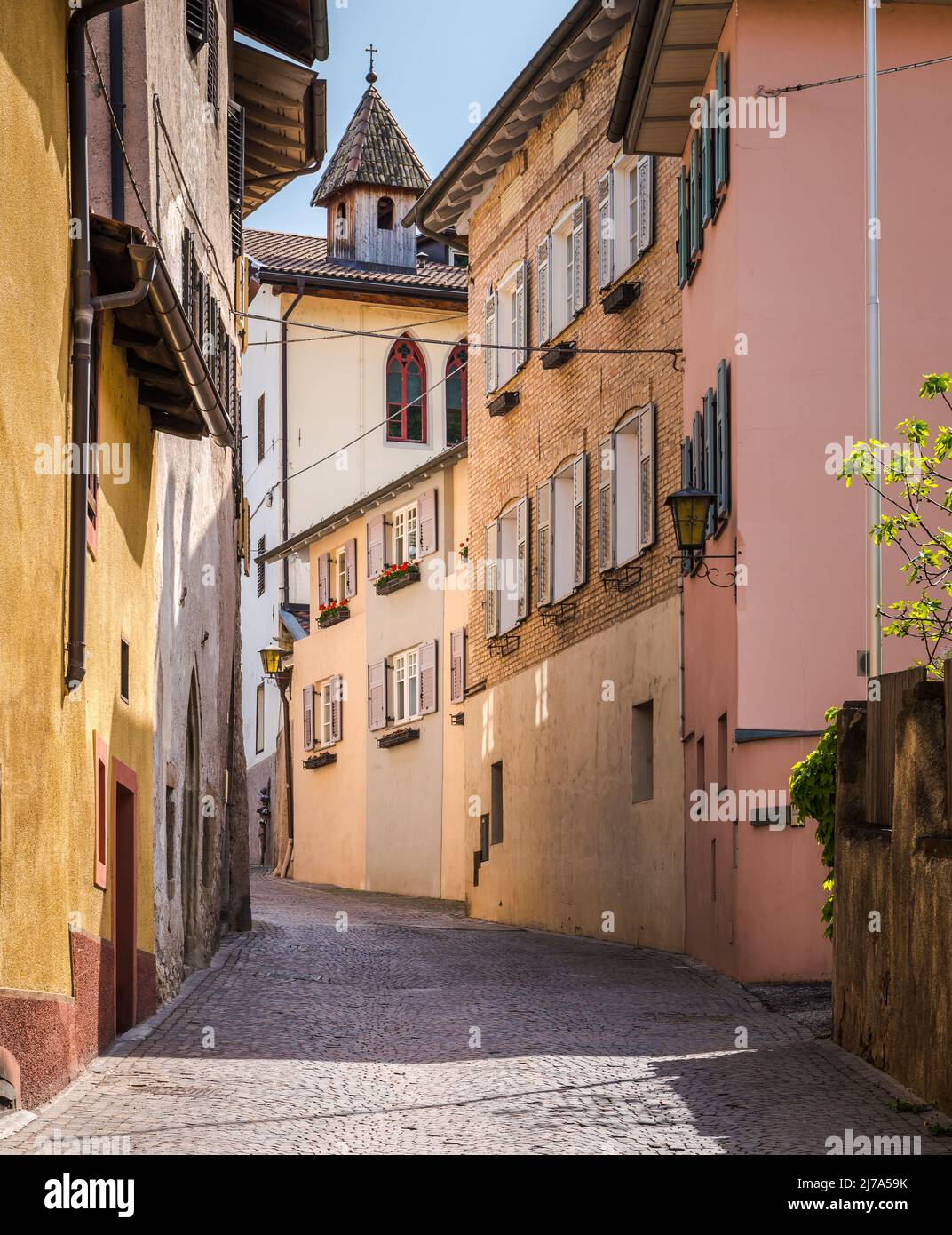 Tramin Village  along the wine rote. Tramin is the wine-growing village of the South Tyrol  - northern Italy - and its history is strongly connected w Stock Photo