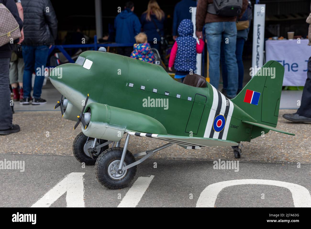 Pedal plane hi res stock photography and images Alamy