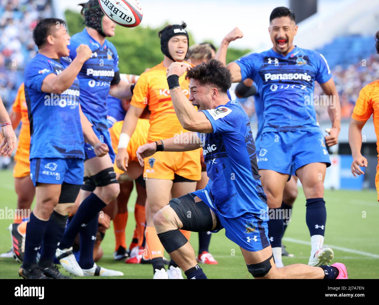 May 7, 2022, Kumagaya, Japan Saitama Panasonic Wild Knights flanker Itsuki Onishi celebrates