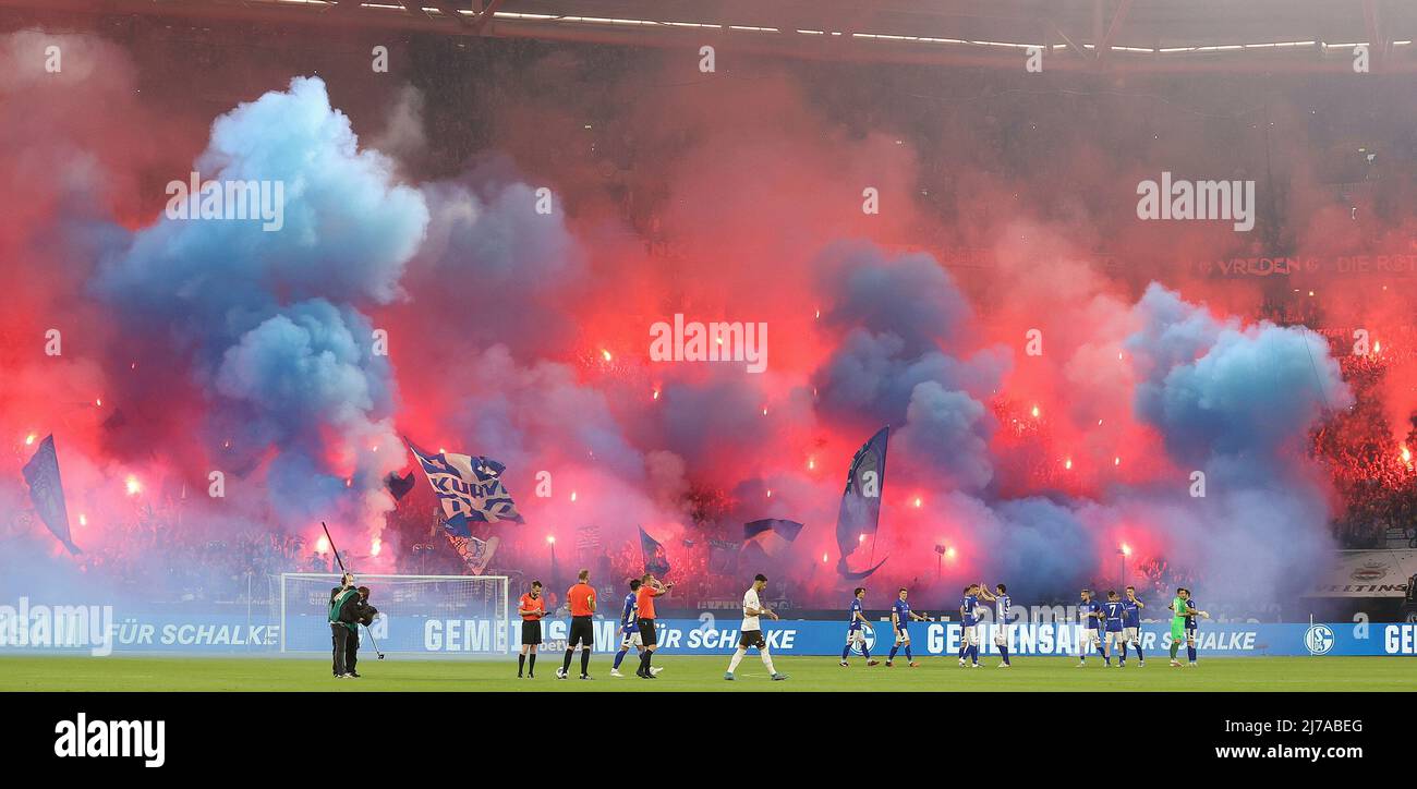 St pyro hi-res stock photography and images - Alamy