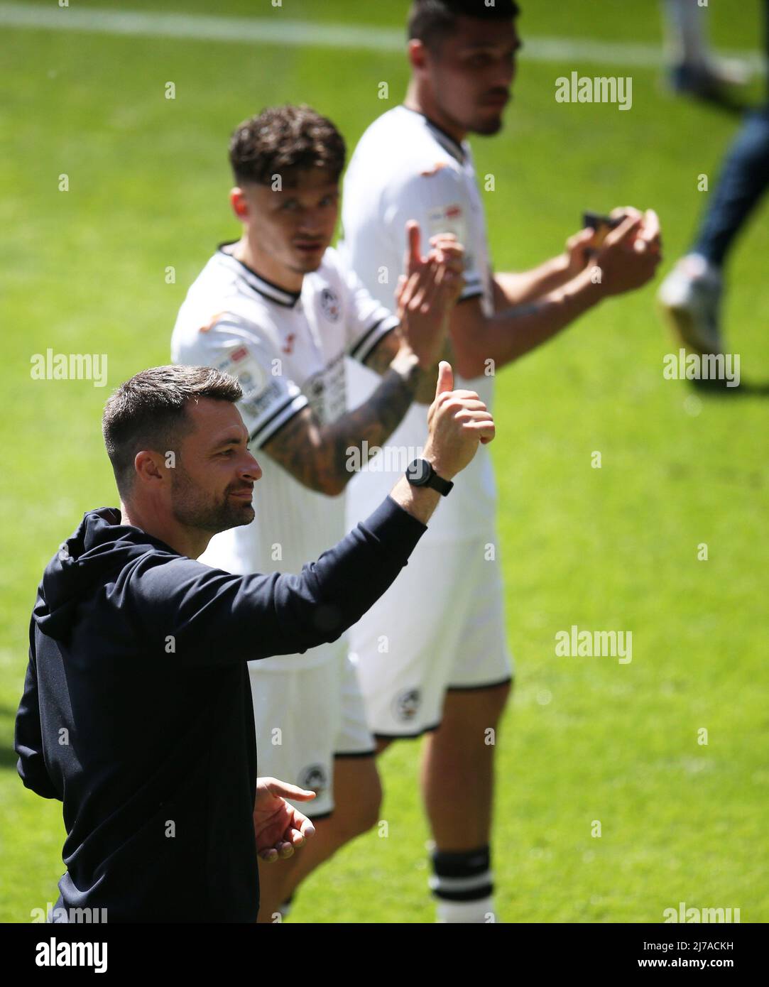 Play Sports Heads Football in the English Championship League