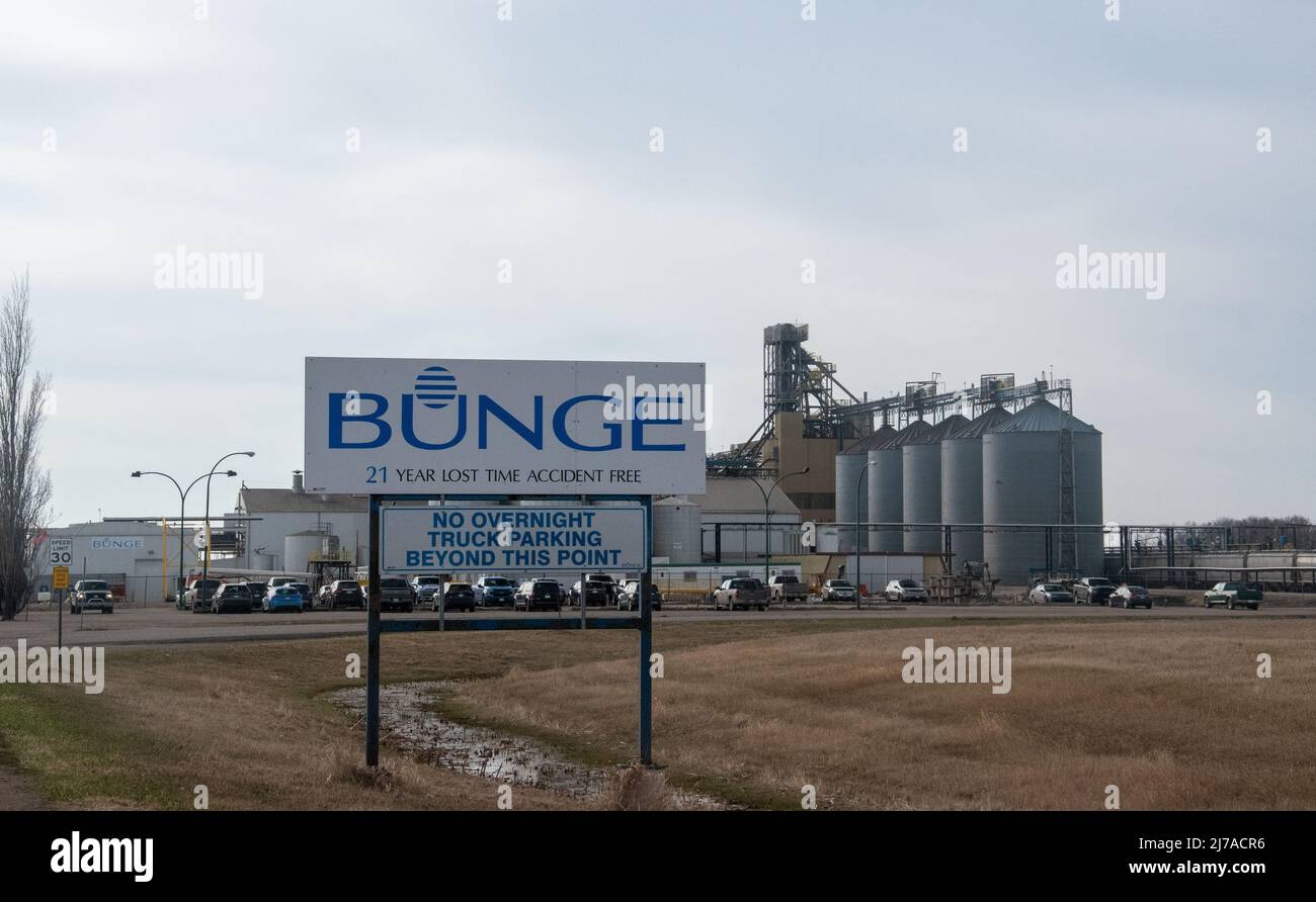 Bunge Harrowby Oilseed Crushing and Refinery near Russell, Manitoba