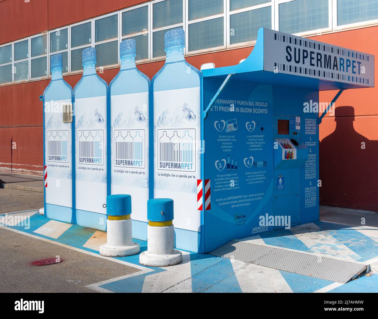 Bra, Cuneo, Italy - May 01, 2022: self-service machine to receive used plastic bottles for recycling that offers discounts for purchases in the Mercat Stock Photo