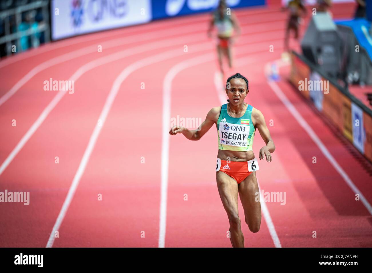 Gudaf Tsegay winning at the Belgrade 2022 World Indoor Championships in