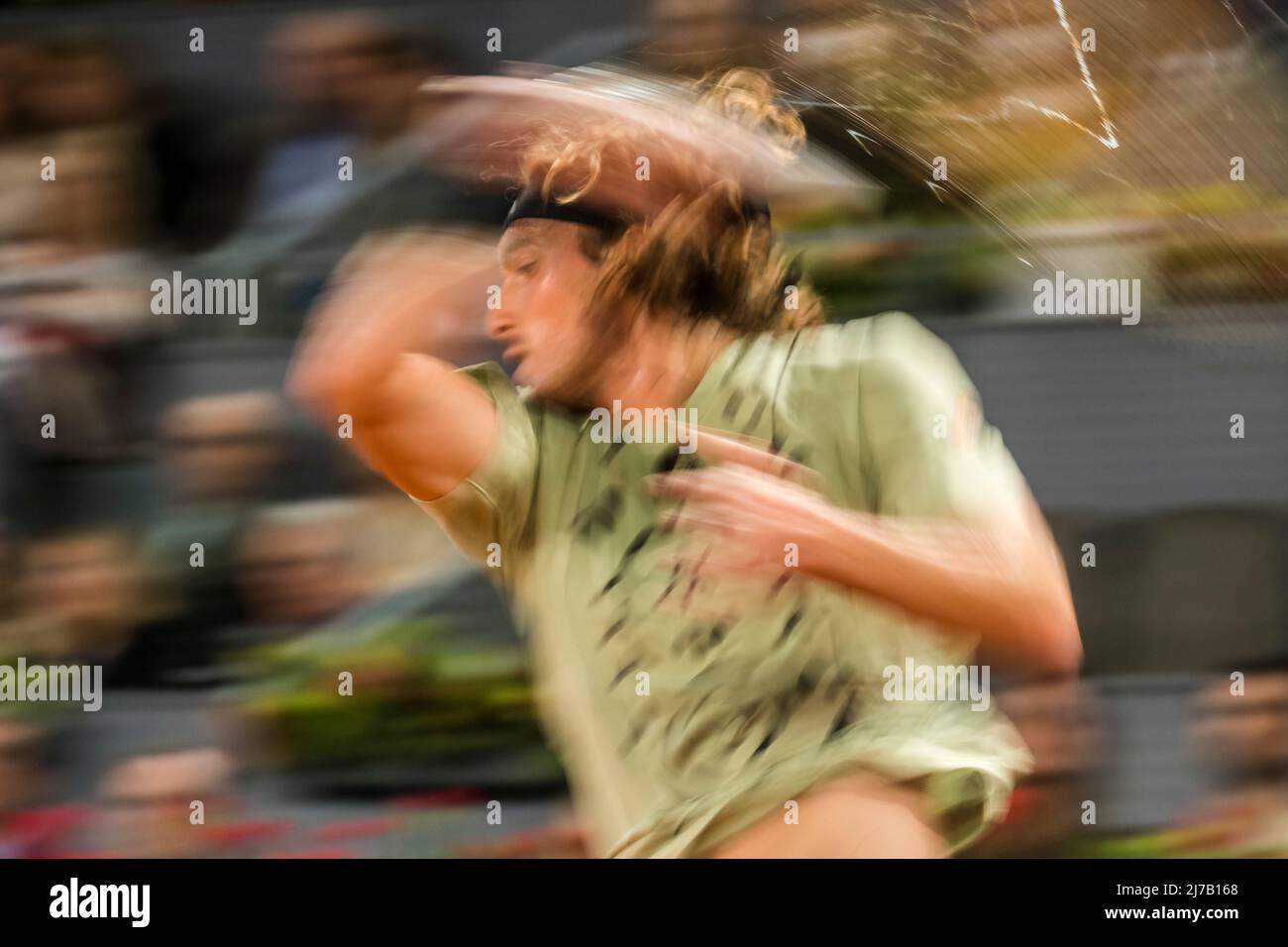 Madrid, Spain. 08th May, 2022. Madrid, . 08 Mai, 2022: STEFANOS TSITSIPAS (GRE) returns the ball to Alexander Zverev (GER) at Day 10 of the Madrid Open 2022. Credit: Matthias Oesterle/Alamy Live News Stock Photo