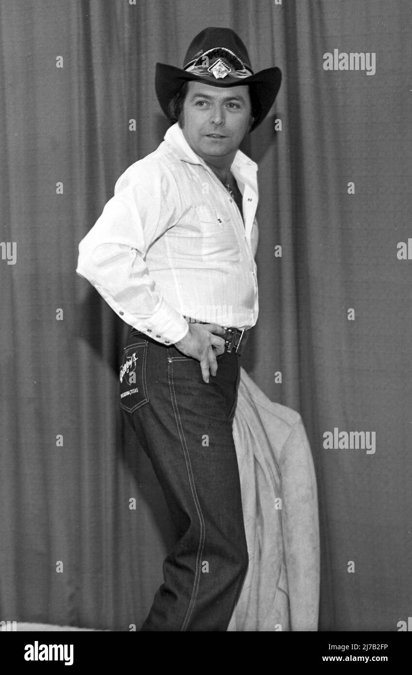 FILE PHOTO Mickey Gilley Has Passed Away. Mickey Gilley Circa 1980