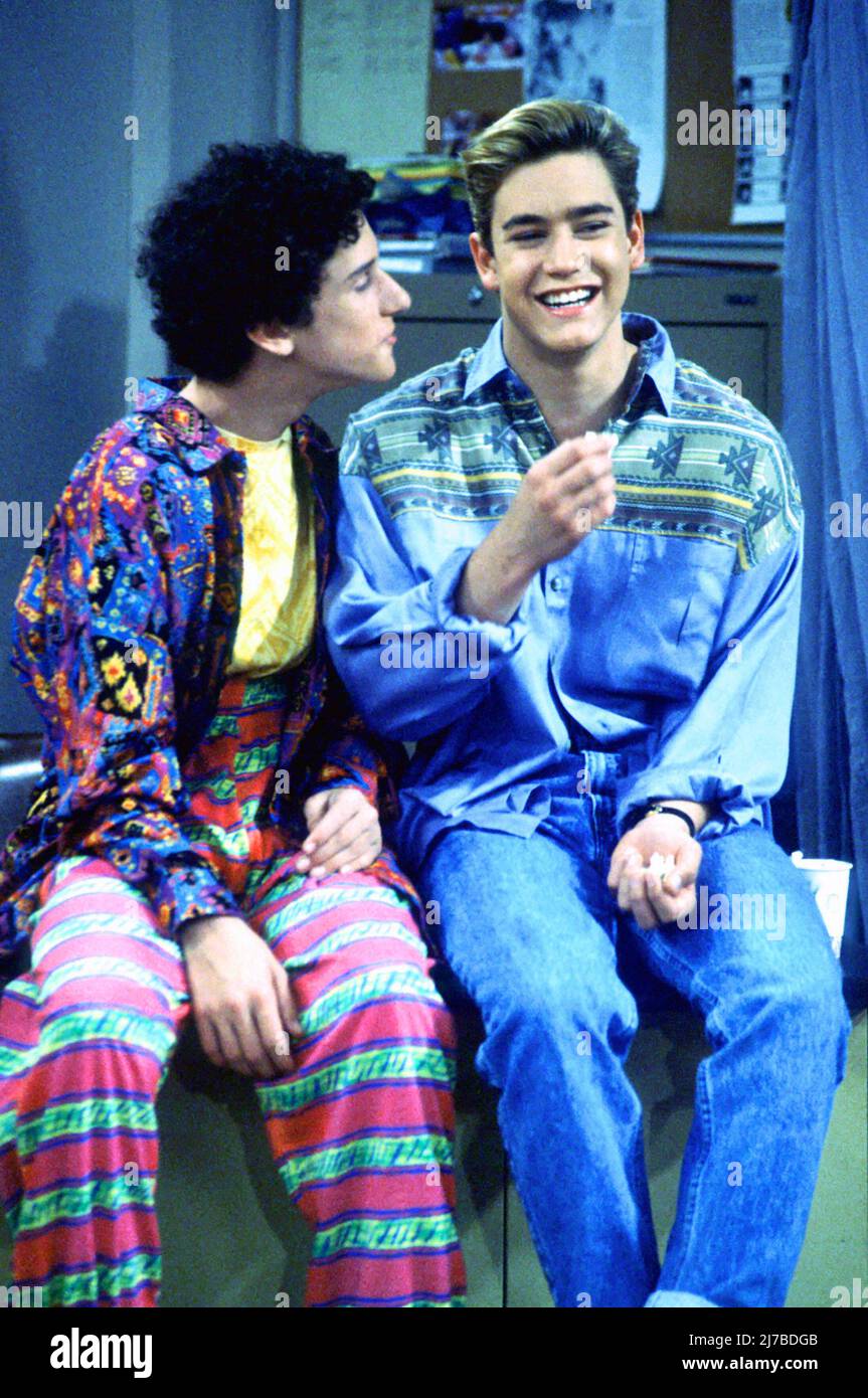 Dustin Diamond & Mark Paul Gosselaar on the set of the "Saved By The