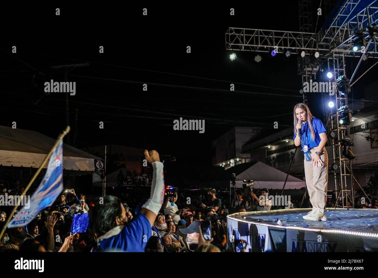May 6, 2022, Singapore, Singapore, Singapore: JINKEE PACQUIAO, wife of presidential candidate Senator MANNY PACQUIAO addresses the crowd during a campaign rally in Cebu City, Philippines, May 6, 2022. (Credit Image: © Maverick Asio/ZUMA Press Wire) Stock Photo