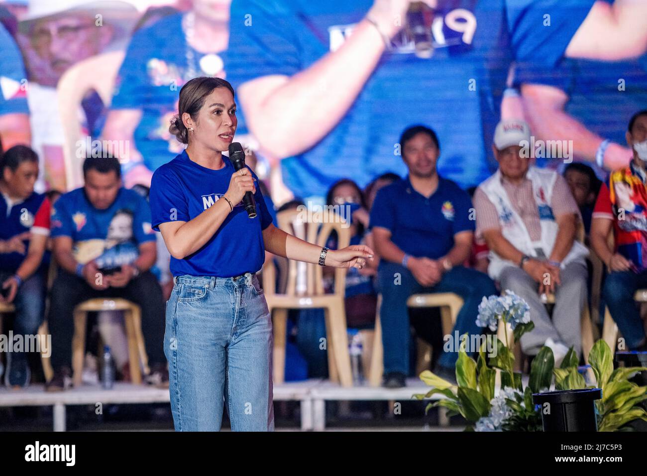 May 7, 2022, Singapore, Singapore, Singapore: JINKEE PACQUIAO, wife of presidential candidate Senator MANNY PACQUIAO, speaks to the crowd during the Senator's final campaign rally in General Santos City, Philippines, May 7 2022. (Credit Image: © Maverick Asio/ZUMA Press Wire) Stock Photo