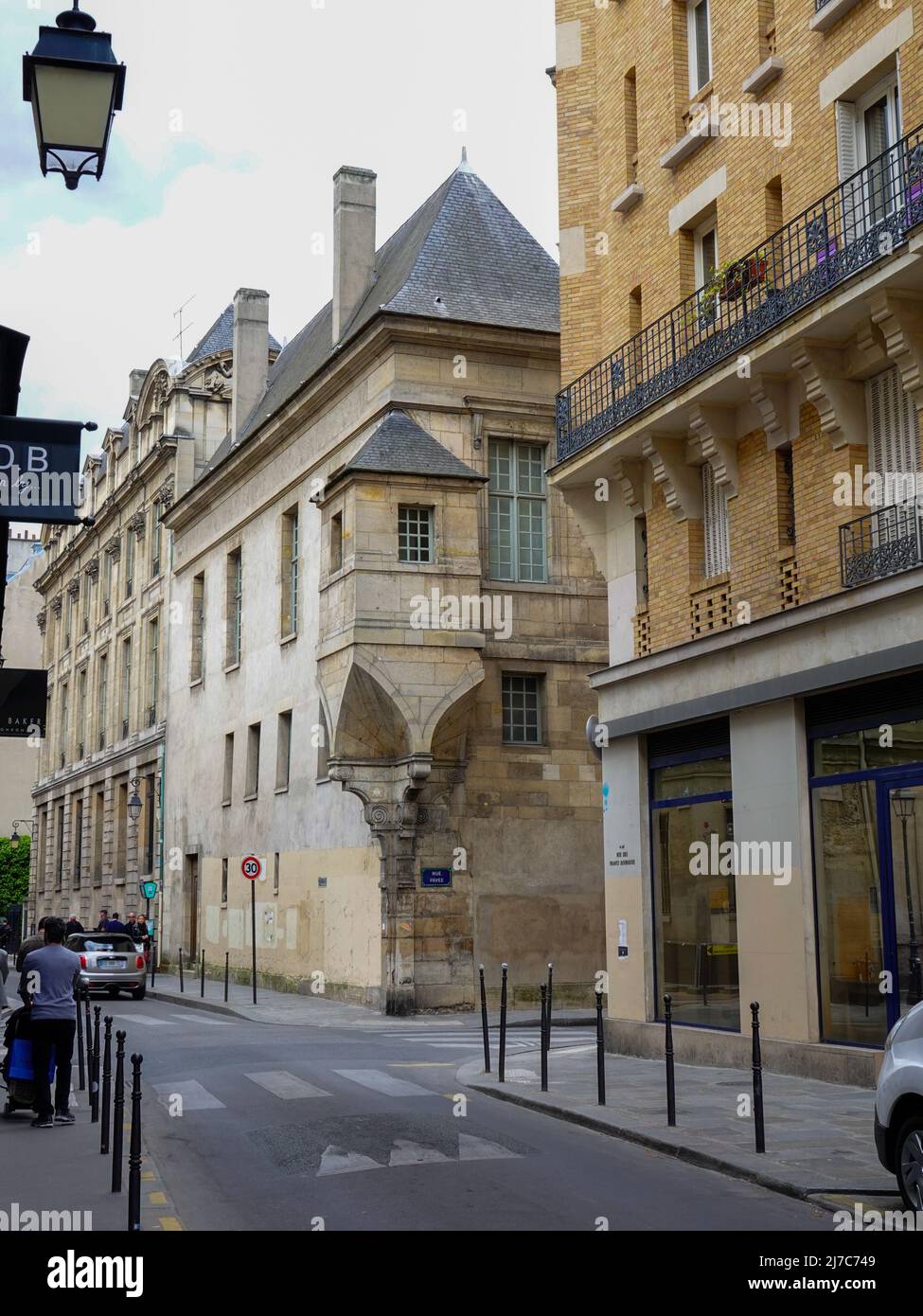Ecole De Commerce Rue Des Francs Bourgeois Rue des francs bourgeois paris hi-res stock photography and images - Alamy