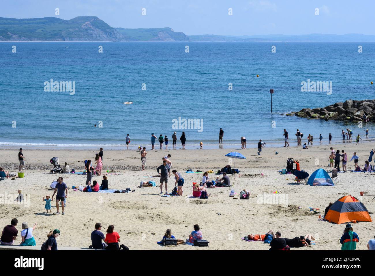 Lyme Regis, Dorset, UK. 8th May 2022. UK Weather Holidaymakers and