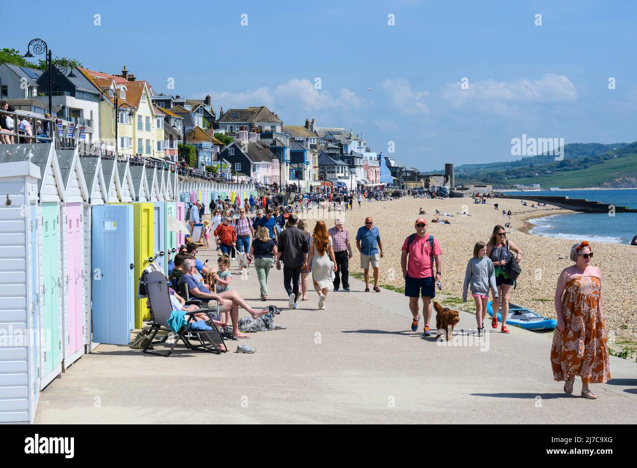 Lyme Regis, Dorset, UK. 8th May 2022. UK Weather Holidaymakers and