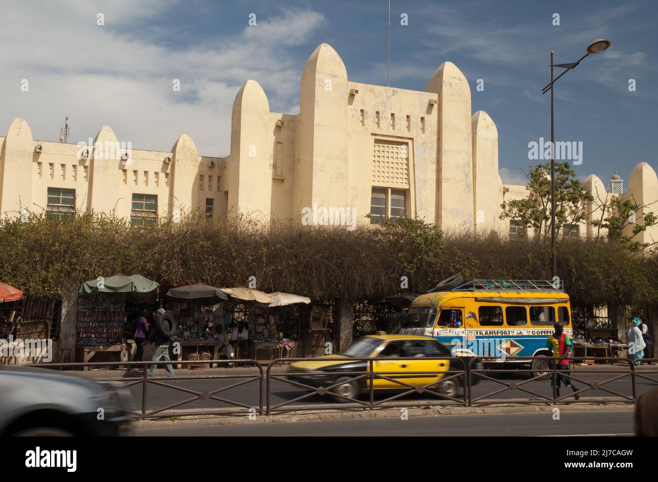 Dakar paving streets by hands