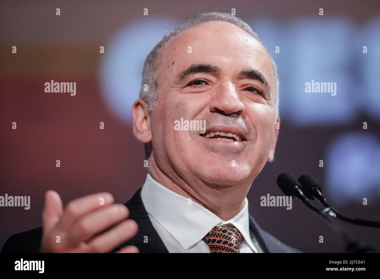 Garry kasparov hi-res stock photography and images - Alamy