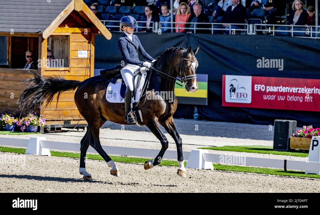 Ermelo, The Netherlands, 2022-05-08 16:22:24 ERMELO - Marieke van der Putten on Tørveslettens Titanium RS2 in action during the Dutch Dressage Championship. ANP ROBIN UTRECHT netherlands out - belgium out Stock Photo