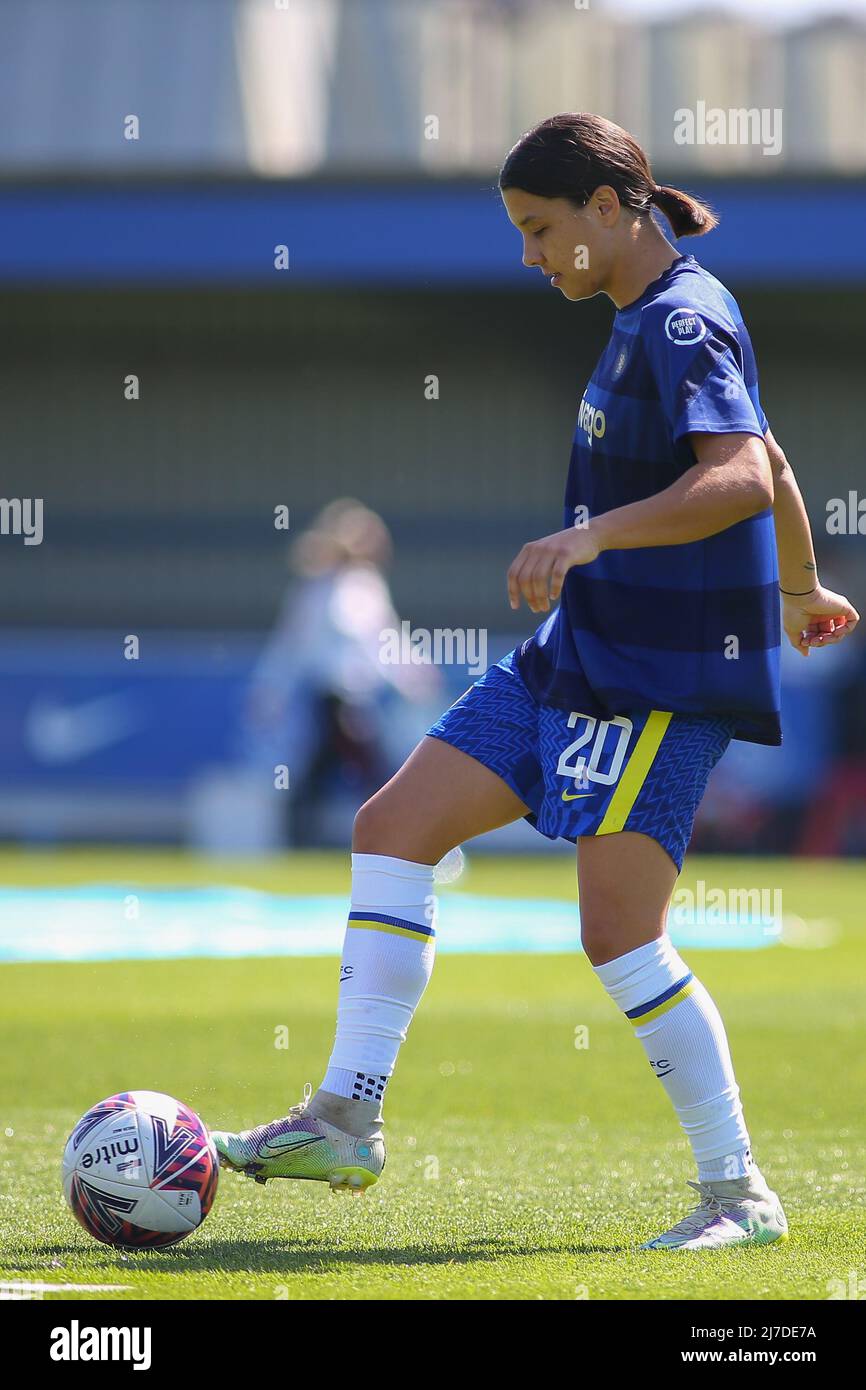 London, England, May 8th 2022: Sam Kerr (20 Chelsea) warm up during the