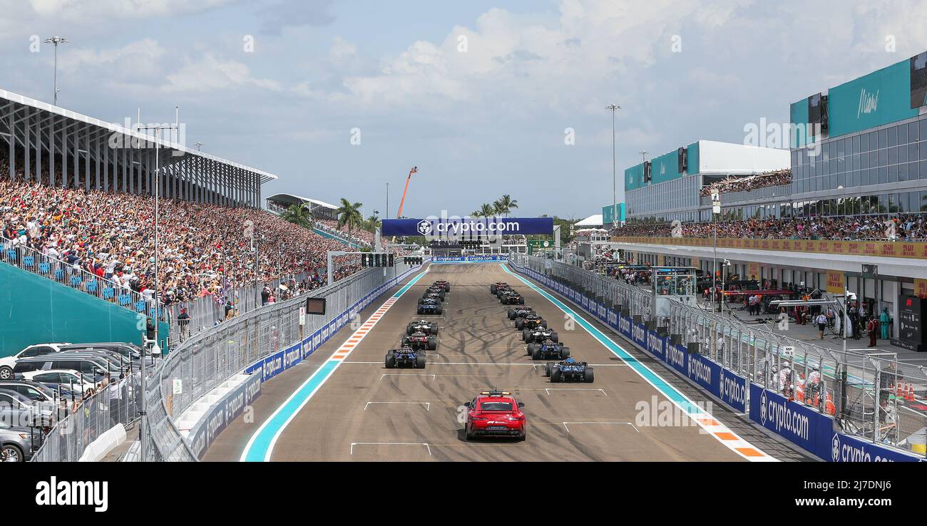 Miami International Autodrome, Miami, United States on 8 May 2022 start of  race general view during the FORMULA 1 CRYPTO.COM MIAMI GRAND PRIX 2022,  Phil Duncan Stock Photo - Alamy