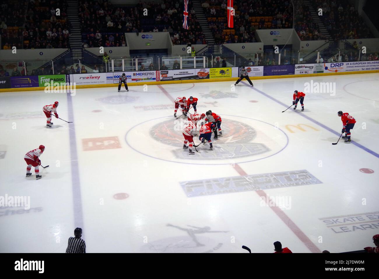 Coventry, England, 7 May 2022. Second period face off in the ice hockey