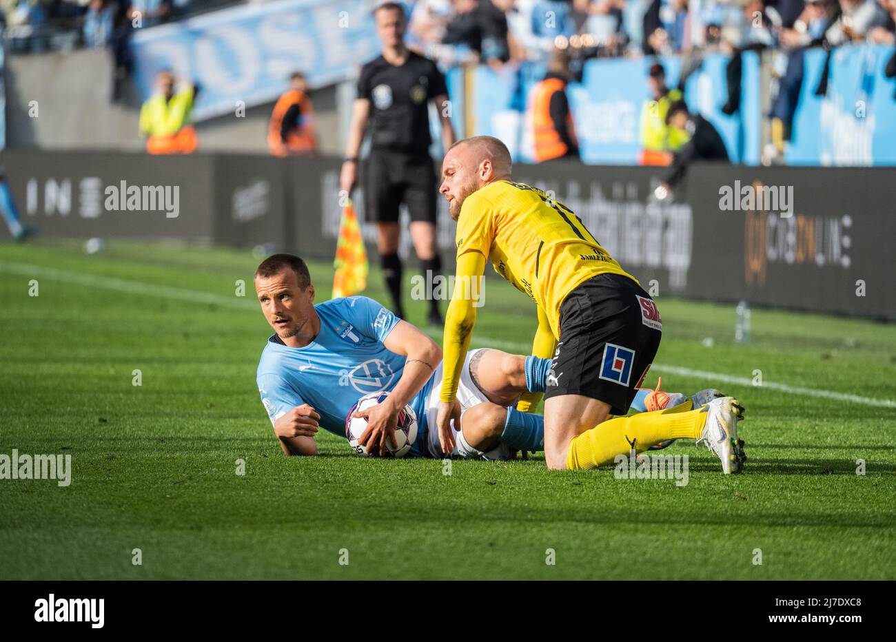 Malmoe, Sweden. 07th, May 2022. Eric Larsson (2) of Malmoe FF and Adam Staahl (11) of Mjallby seen during the Allsvenskan match between Malmoe FF and Mjallby at Eleda Stadion in Malmoe. (Photo credit: Gonzales Photo - Joe Miller). Stock Photo