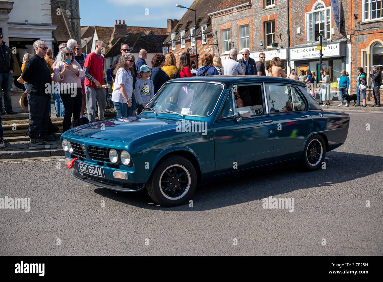 Wallingford Car Rally, 2022 Parade around the Market square Stock