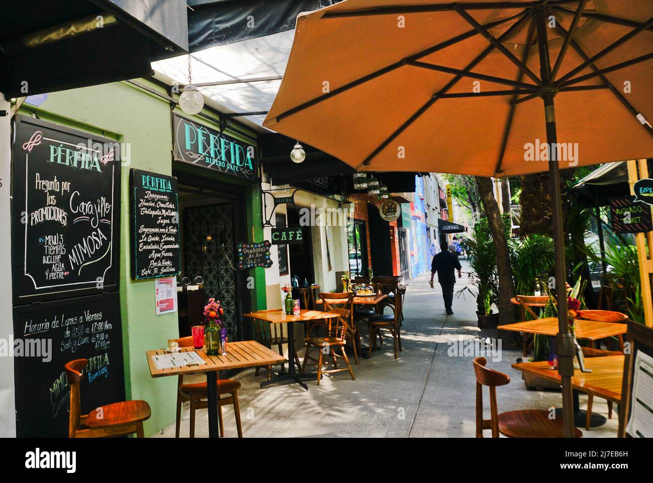 Perfida Bistro Cafe in the Colonia Condesa neighborhood of Mexico City, Mexico. Stock Photo