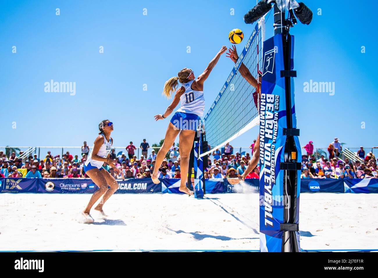 May 8, 2022, Gulf Shores, Alabama, USA JORDAN WHITMARSH (10) tips the