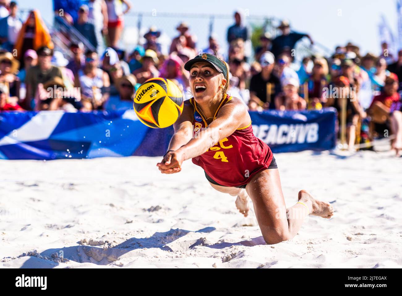 May 8, 2022, Gulf Shores, Alabama, USA SAMMY SLATER (4) dives after