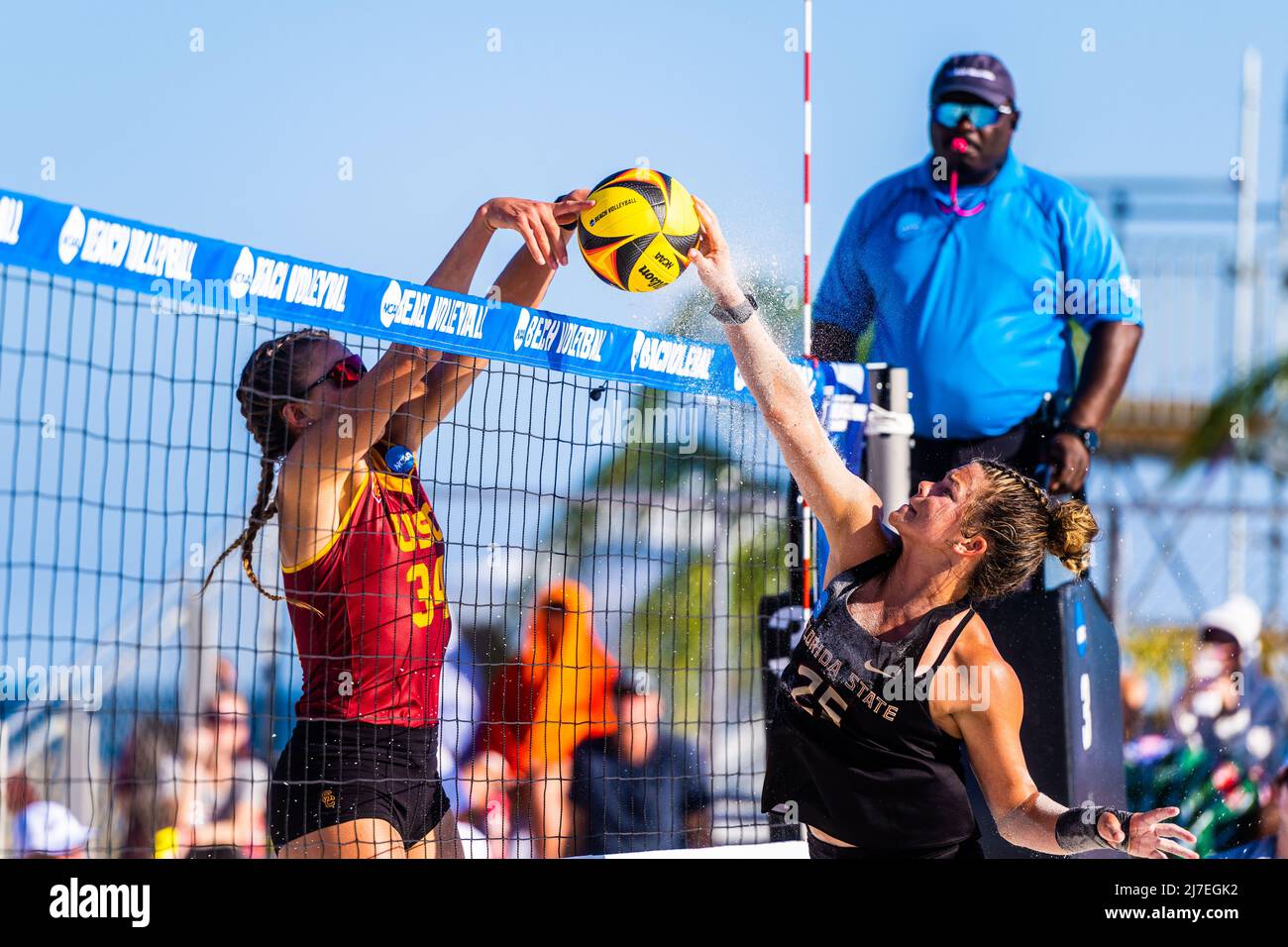 May 8, 2022, Gulf Shores, Alabama, USA AVA KIRUNCHYK (34) blocks KATE