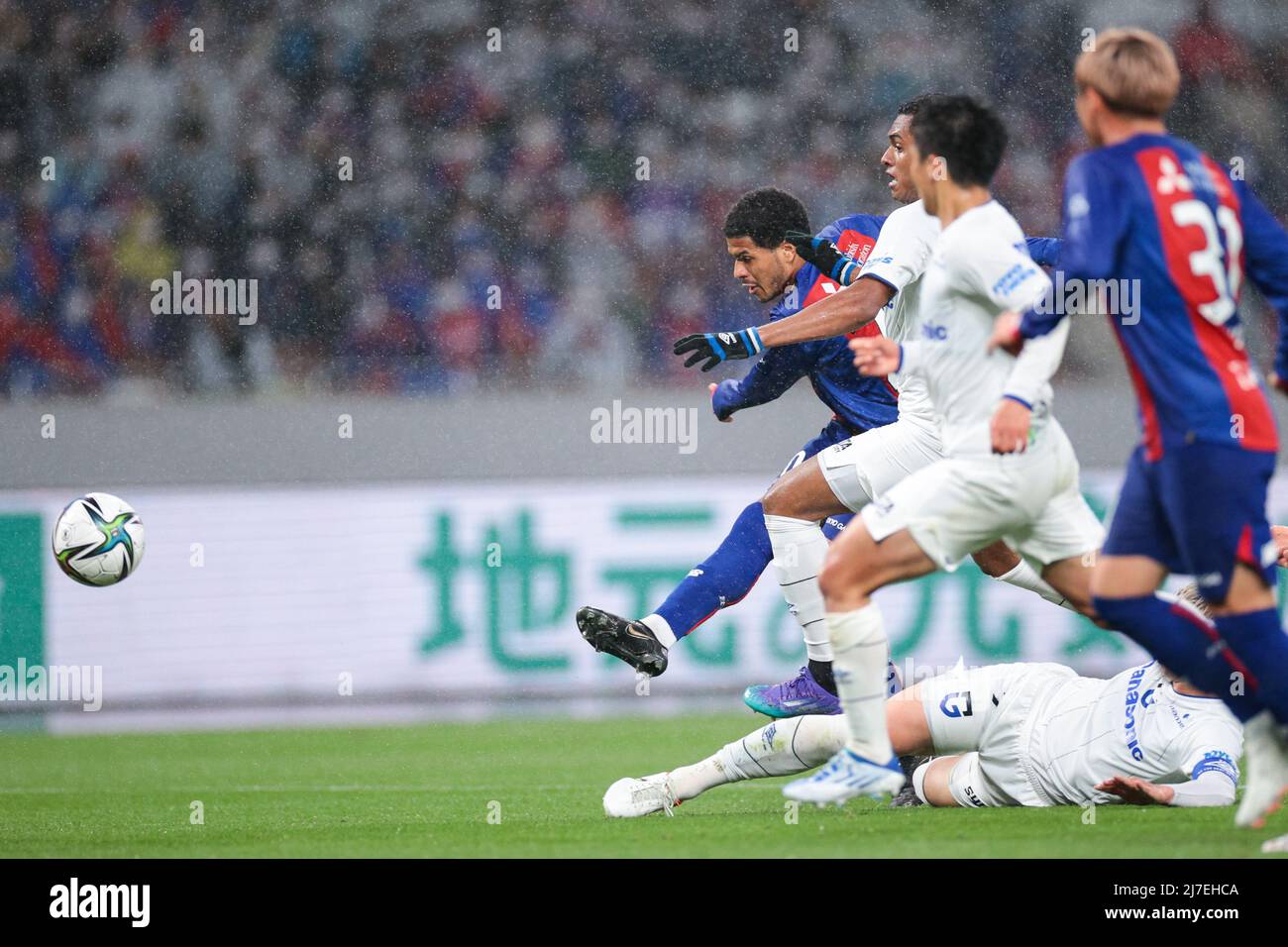 Leandro (FC Tokyo), APRIL 29, 2022 - Football / Soccer : 2022 J1 League  match between FC Tokyo 2-0 Gamba Osaka at the National Stadium in Tokyo,  Japan. (Photo by AFLO SPORT Stock Photo - Alamy