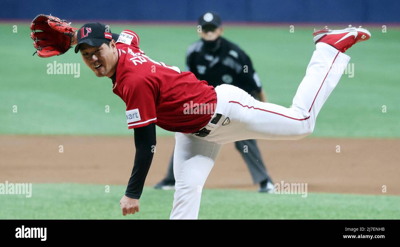Seoul, South Korea, 09th May, 2022. Baseball: Kiwoom Heroes vs. SSG