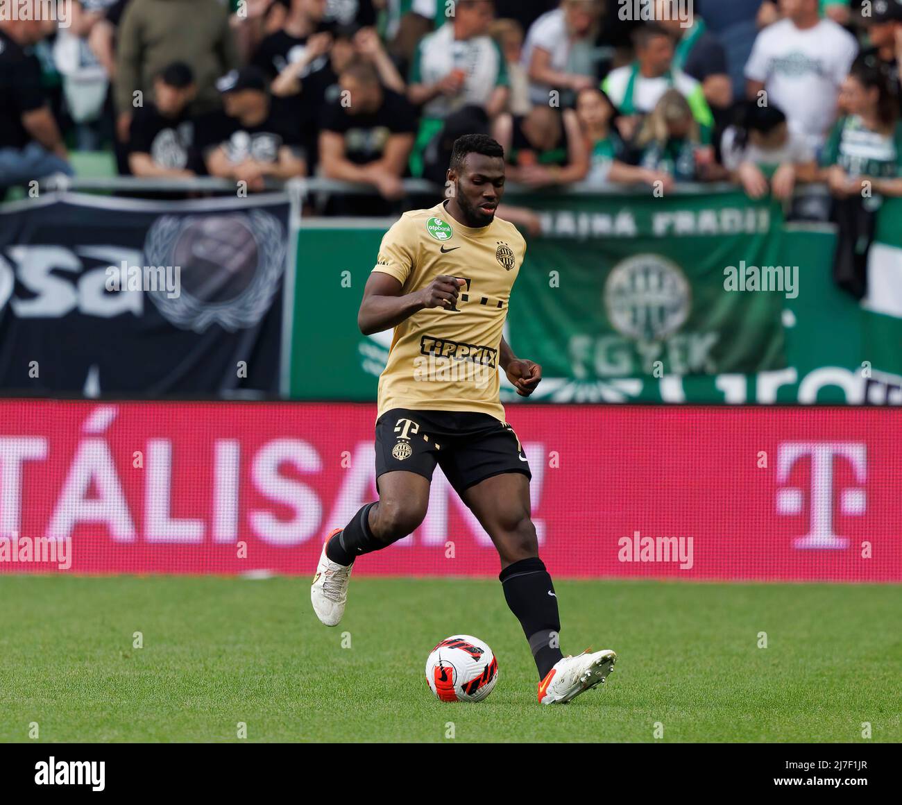 Ferencvarosi TC V MTK Budapest - Hungarian OTP Bank Liga 1-1 Editorial  Stock Photo - Image of dominik, daniel: 82251988