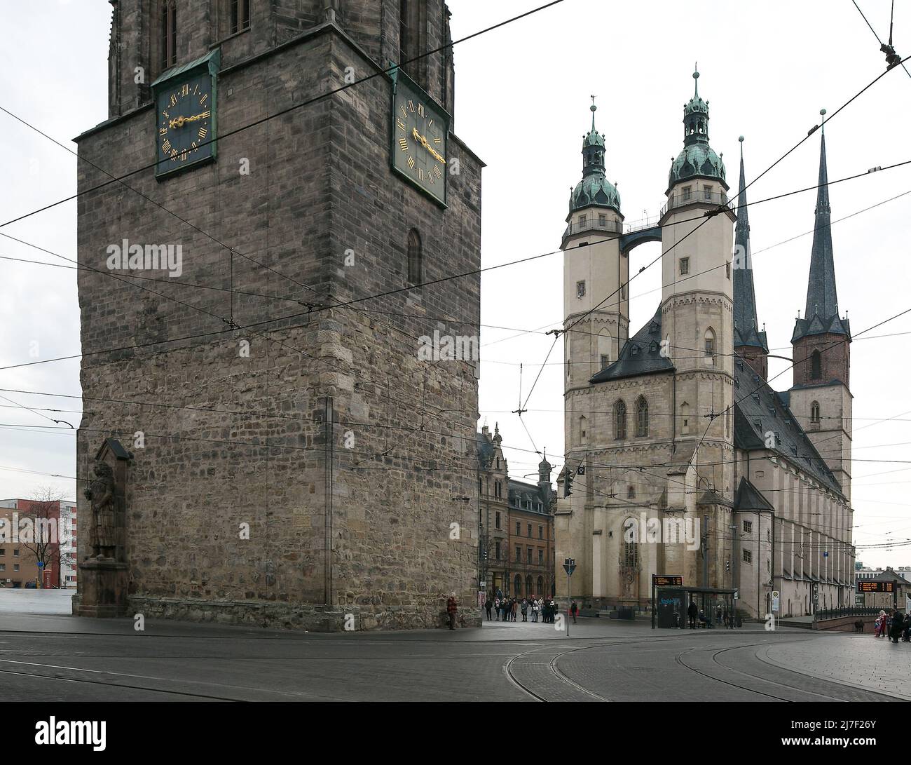 Halle S  Marktkirche 3142 Ansicht von ONO links Roter Turm erbaut 1418-1506 Untergeschoß Stock Photo