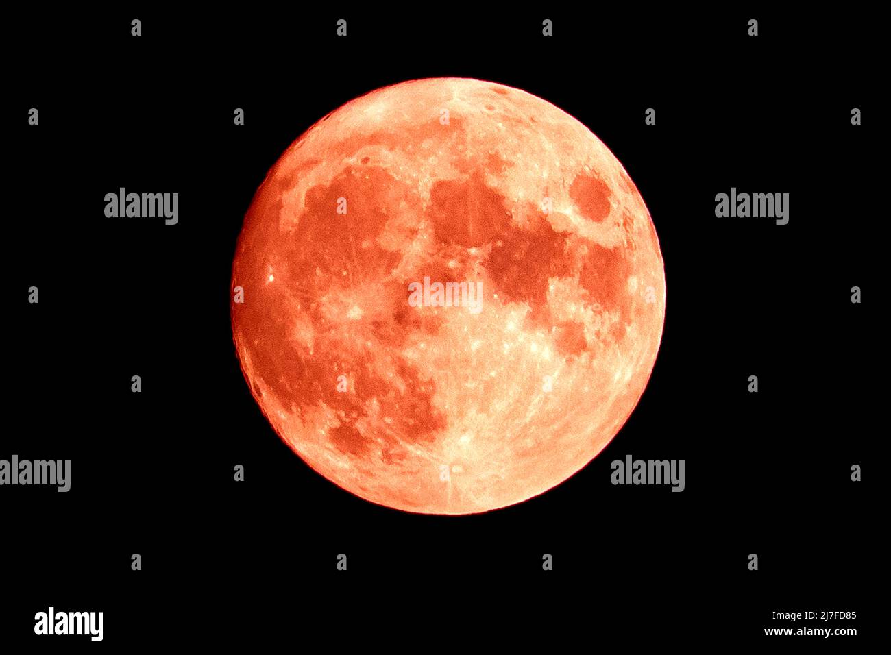 Eclipse. Super full Moon. Superluna llena. Eclipse de luna. Wolf moon