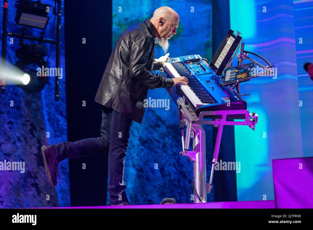 Jordan Rudess – guitar, keytar, continuum during the Music Concert Dream Theater - Top of the World Tour on May 08, 2022 at the Kioene Arena in Padova, Italy (Photo by Alessio Marini/LiveMedia/Sipa USA) Stock Photo