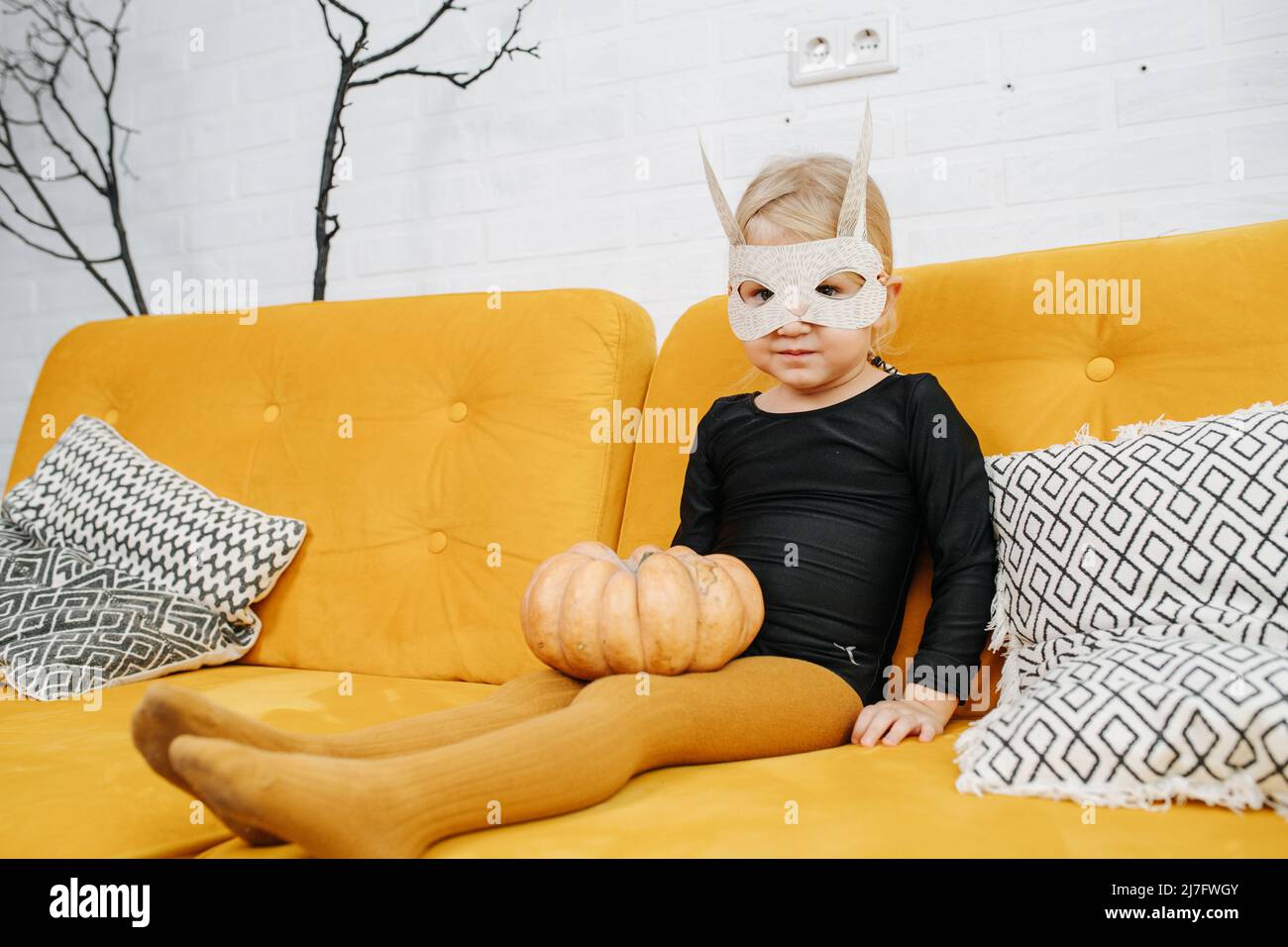 Girl wearing tights room hi-res stock photography and images - Alamy