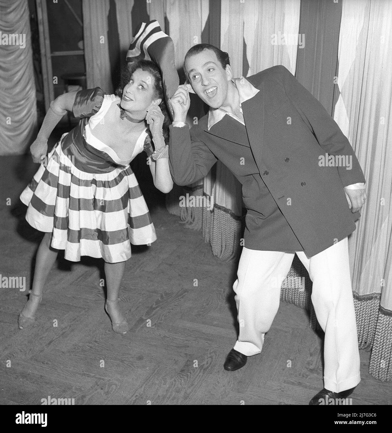 1940s couple dance hi-res stock photography and images - Alamy