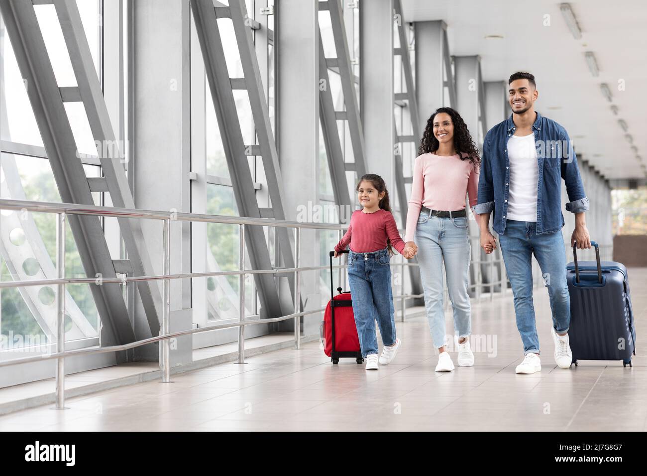 Travel Advertisement. Portrait Of Happy Arab Family Walking With
