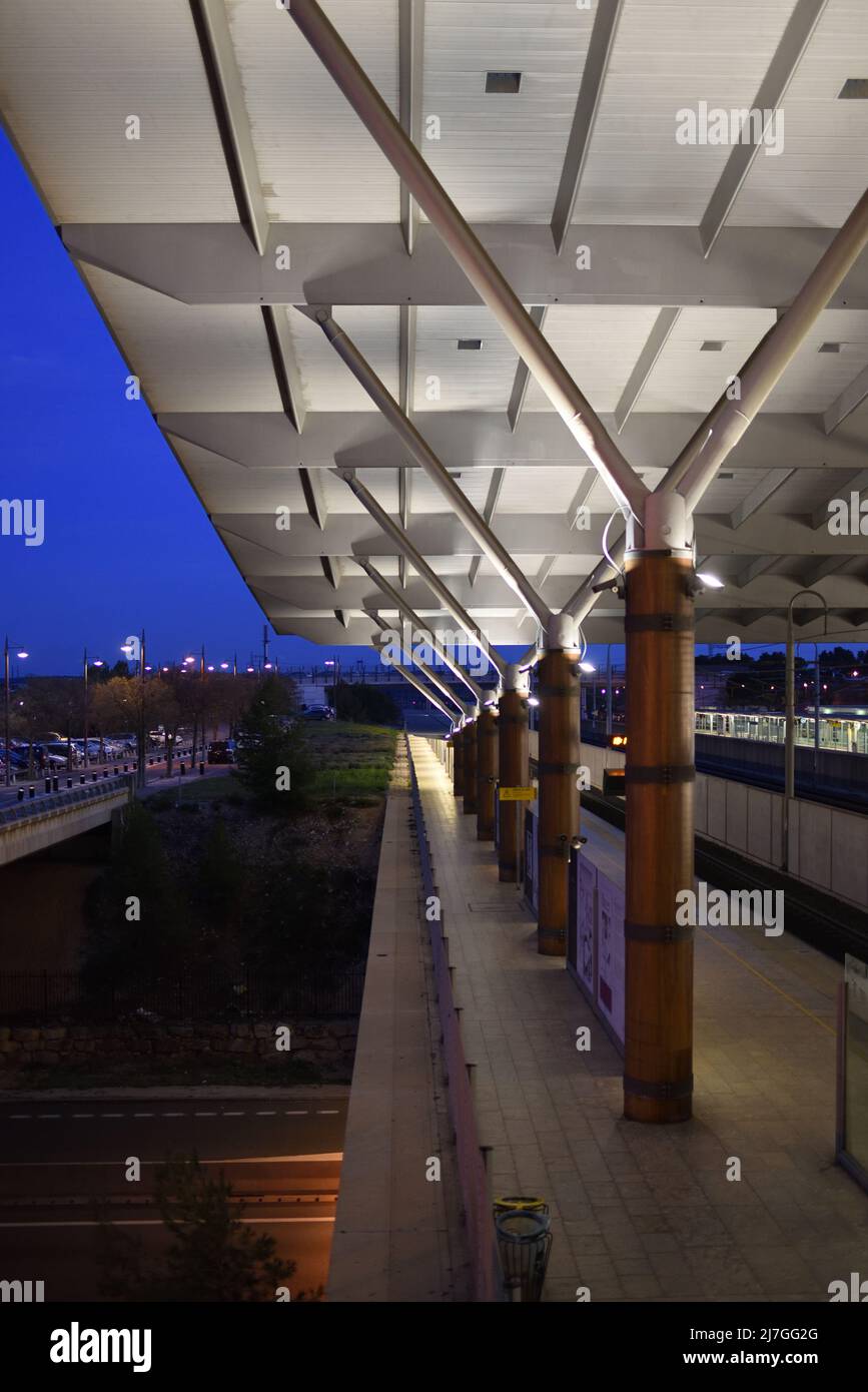Aix en provence tgv station hires stock photography and images Alamy