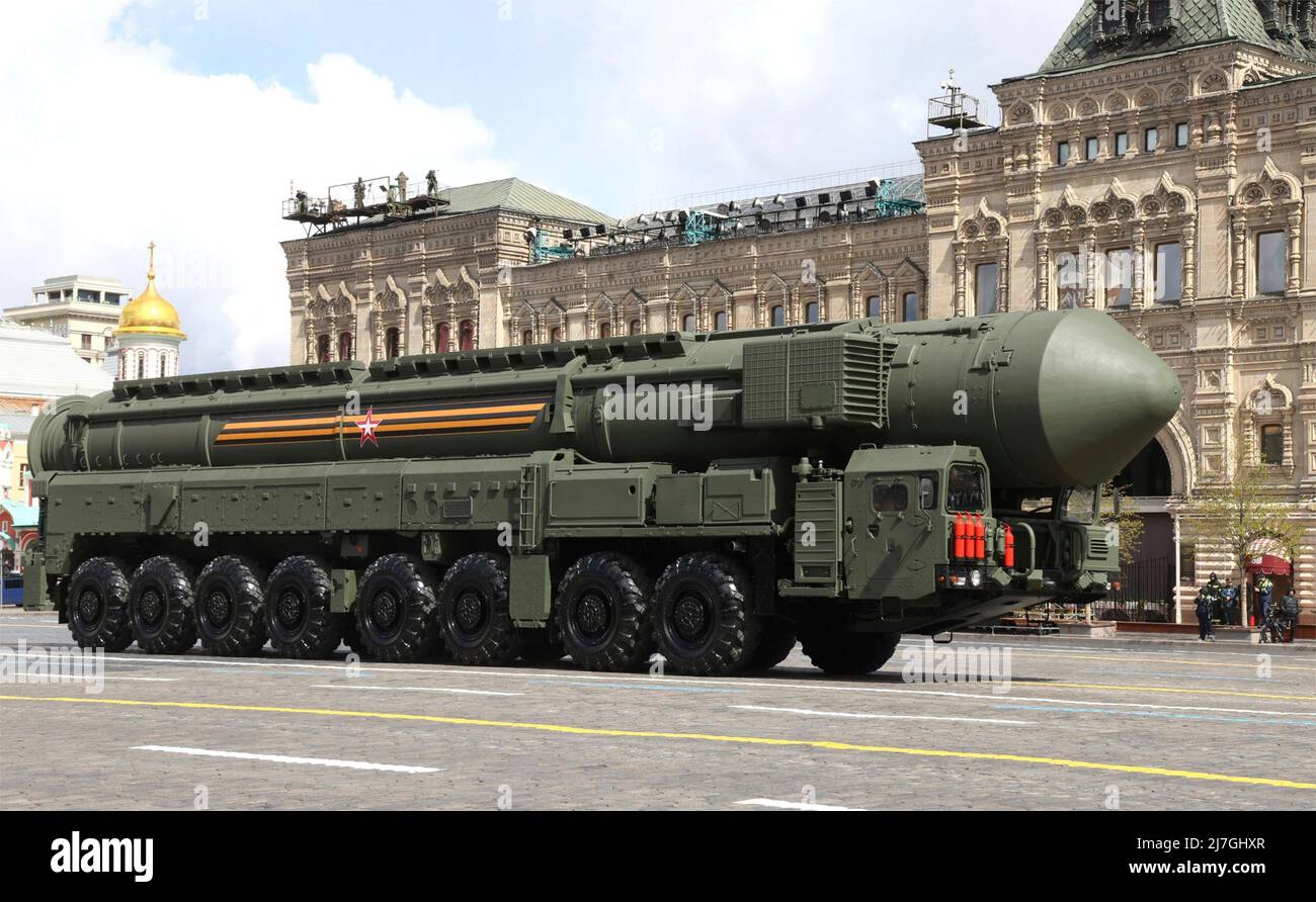 Moscow, Russia. 09th May, 2022. A Russian RS-24 Yars named SS-29 by NATO rolls past the review stand during the 77th annual Victory Day military parade celebrating the end of World War II at Red Square, May 9, 2022 in Moscow, Russia. Credit: Mikhail Metzel/Kremlin Pool/Alamy Live News Stock Photo