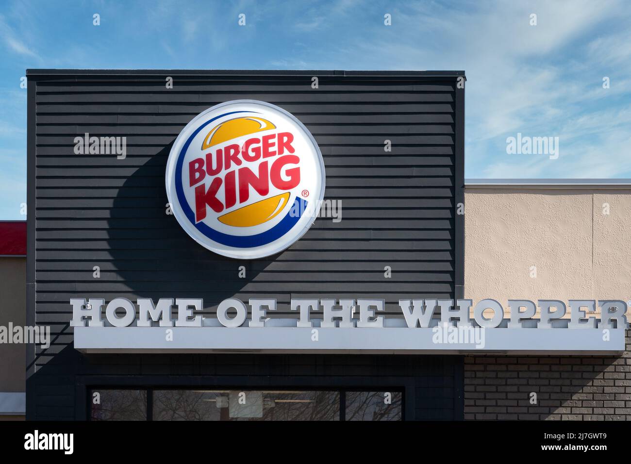 HOPKINS, MN, USA - MARCH 20, 2022: Burger King exterior sign and trademark logo. Stock Photo