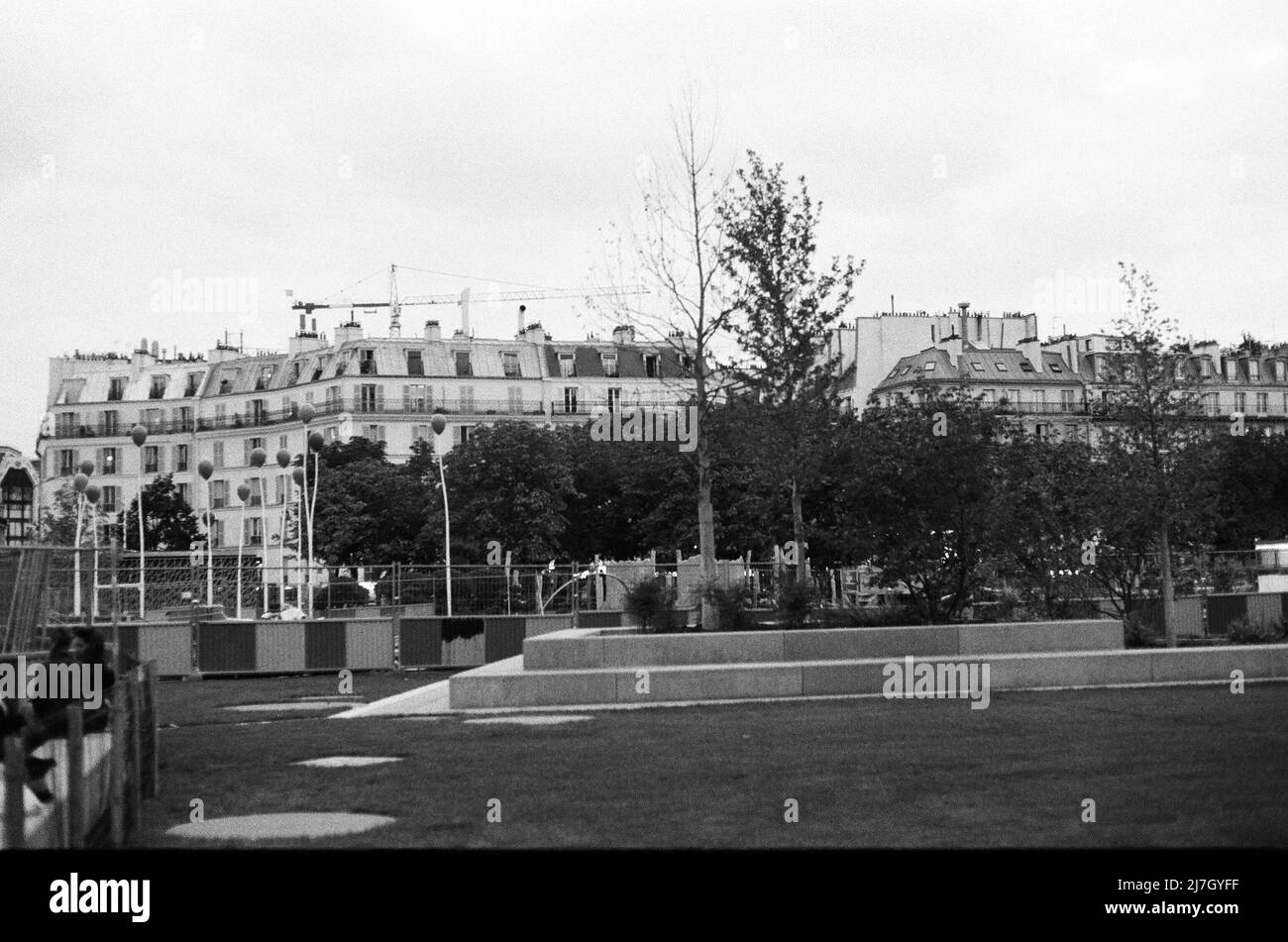 France paris louvre park park Black and White Stock Photos & Images - Alamy