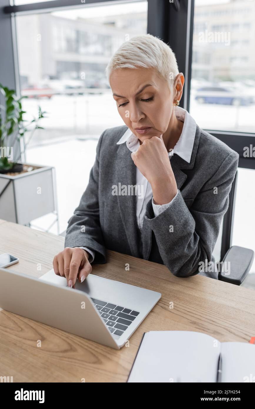Banker face hi-res stock photography and images - Alamy