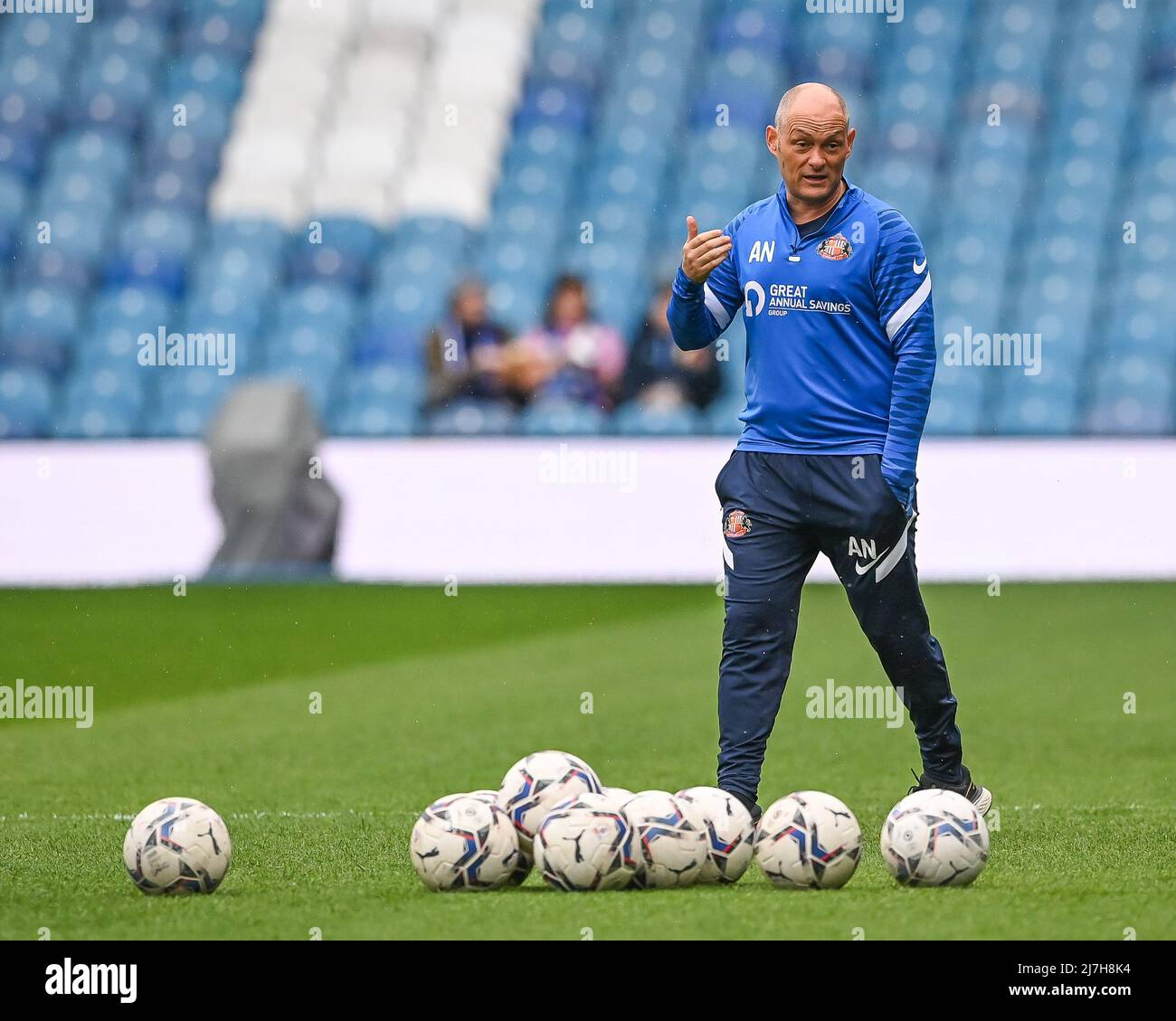 Alex Neil manager of Sunderland during pitch inspection Stock Photo Alamy