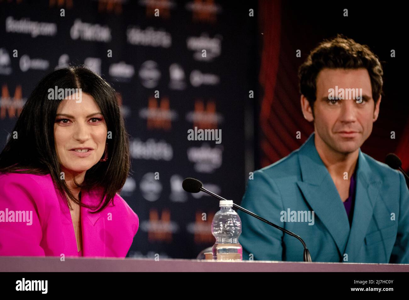 TURIN, Italy, 2022-05-09 18:56:33 TURIN - Singer Mika, presenter Alessandro Cattelan and singer Laura Pausini during a press conference in the run-up to the semifinal of the Eurovision Song Contest. ANP KIPPA SANDER KING netherlands out - belgium out Stock Photo