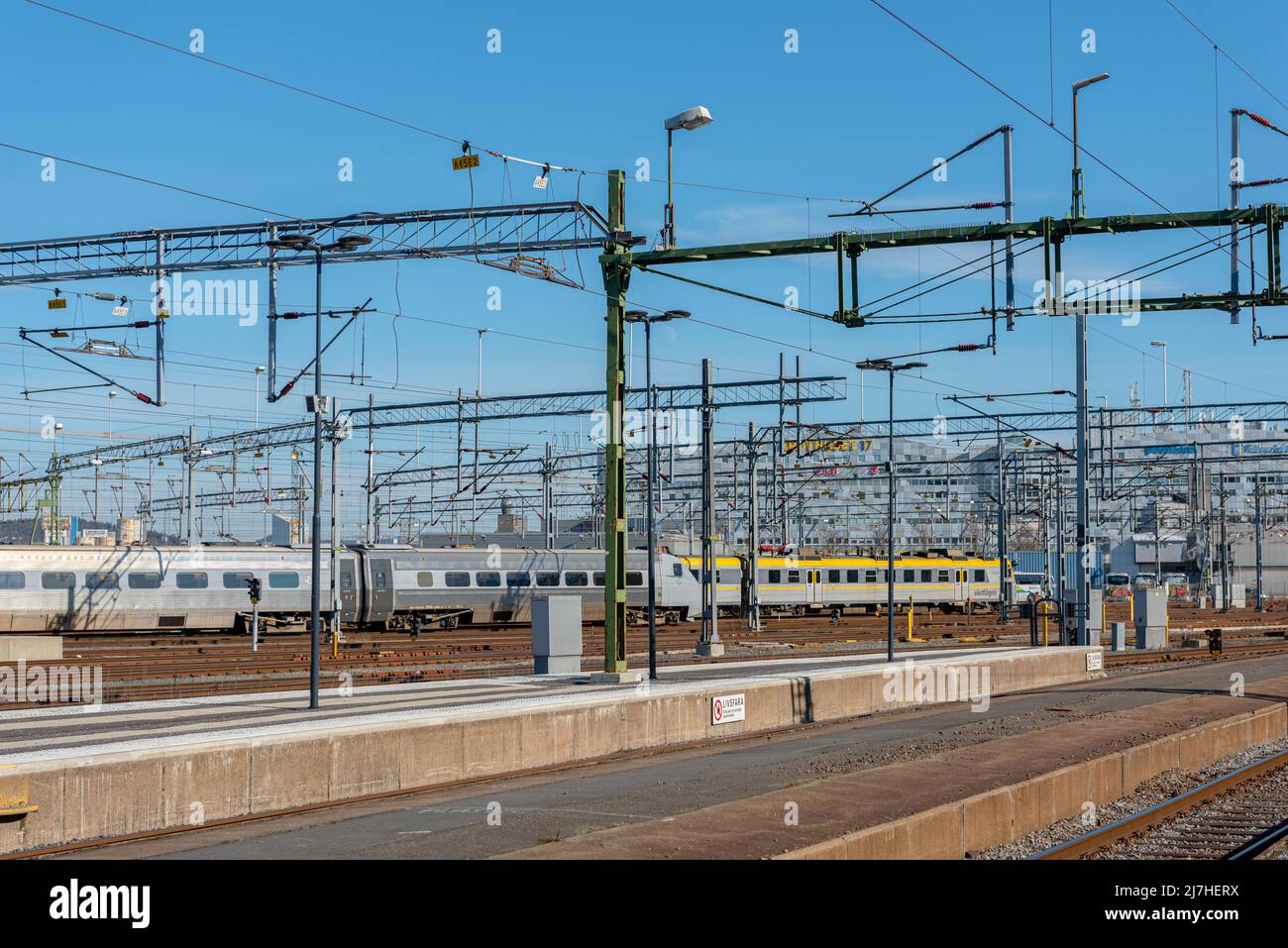 Over the train tracks hi-res stock photography and images - Alamy