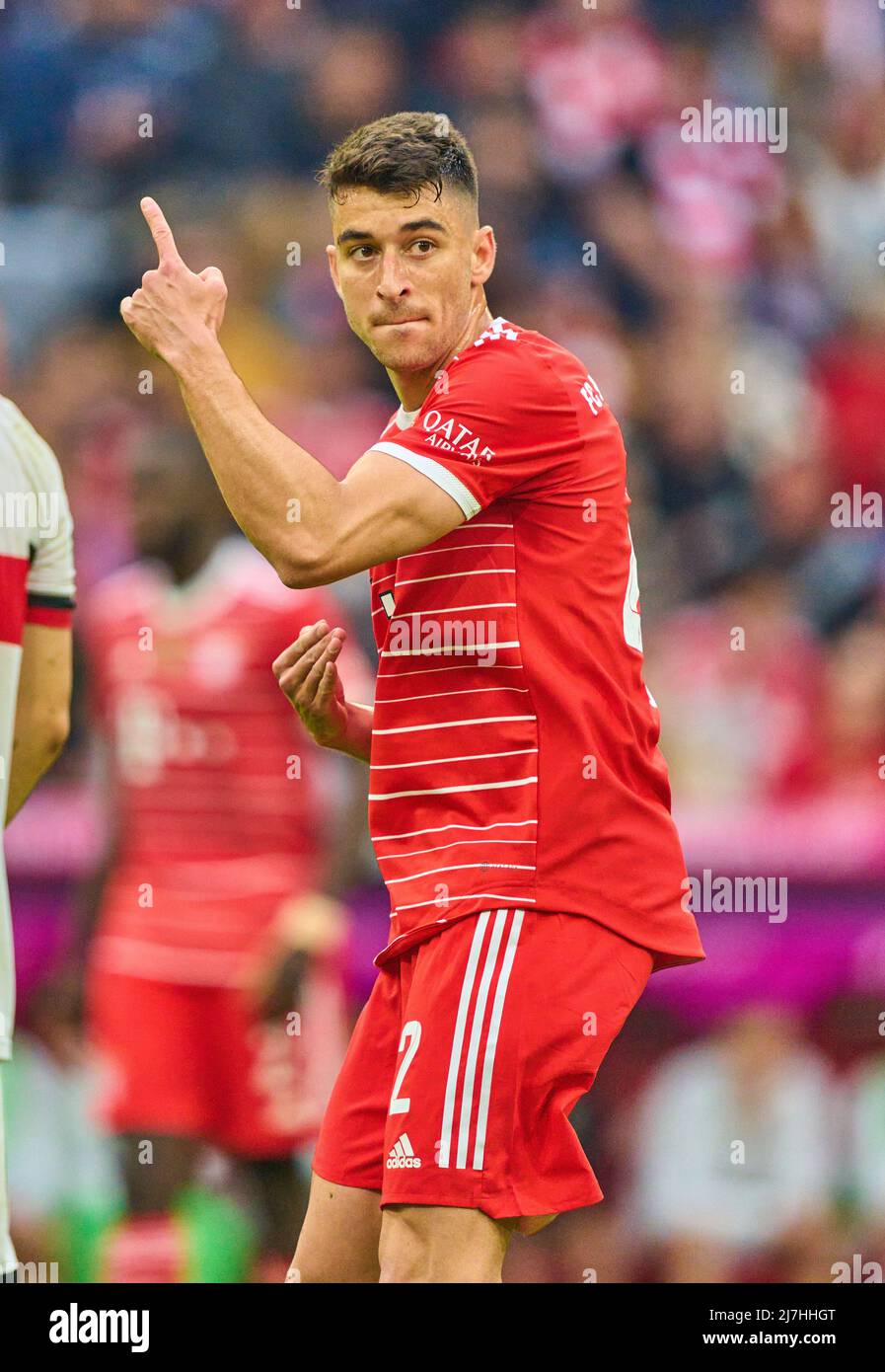 Munich, Germany, 08/05/2022, Marc ROCA, FCB 22  in the match FC BAYERN MÜNCHEN - VFB STUTTGART 2-2 1.German Football League on Mai 08, 2022 in Munich, Germany. Season 2021/2022, match day 33, 1.Bundesliga, Muenchen, 33.Spieltag. FCB, © Peter Schatz / Alamy Live News    - DFL REGULATIONS PROHIBIT ANY USE OF PHOTOGRAPHS as IMAGE SEQUENCES and/or QUASI-VIDEO - Stock Photo